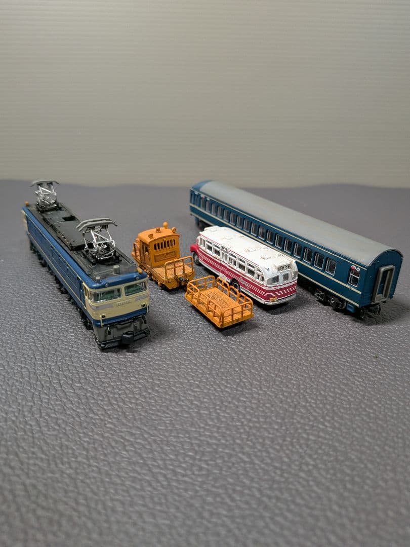 No.58鉄道Nゲージジオラマ車両、バス付き