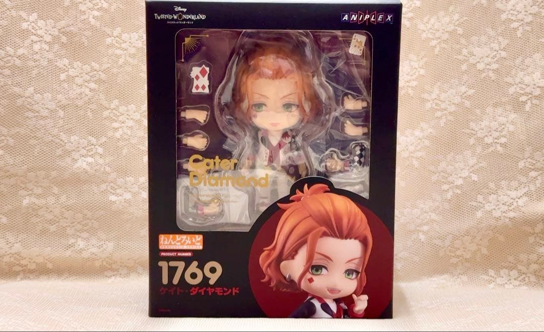 特典缶バッジ付き　ツイステ　ねんどろいど　ケイト・ダイヤモンド　新品未開封