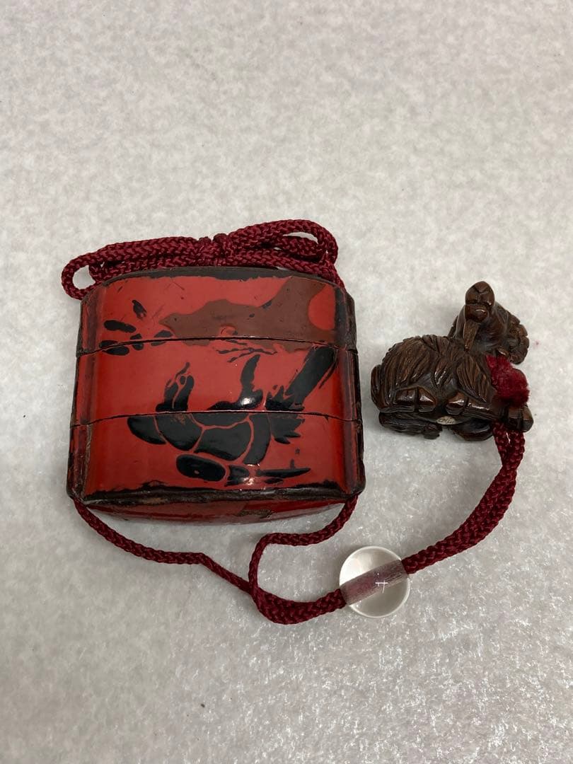 当時物 江戸時代～明治時代 印籠 蒔絵 漆器 3段印籠 玉石在銘 ヤギ根付