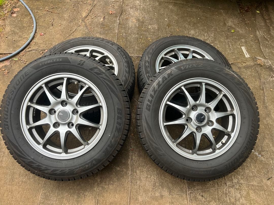 ② スタッドレスタイヤ 195/65R15 ホイールセット
