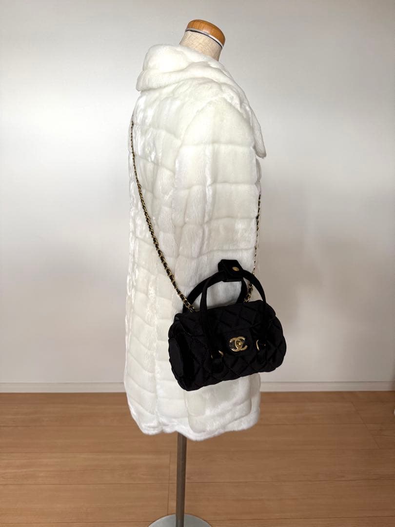CHANEL VIP ショルダーバッグ　ベロア ゴールドチェーン　ノベルティ