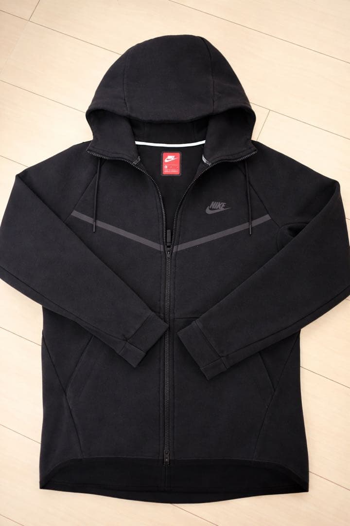 Nike 旧型 テックフリース セットアップ M廃盤　値下げ可能です。