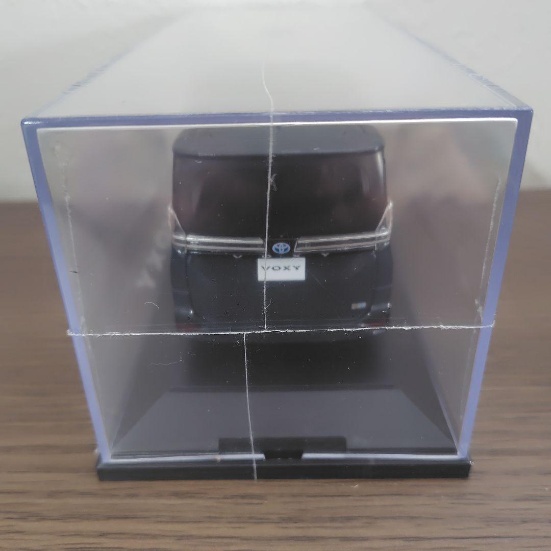 トヨタ　ヴォクシー　VOXY　1/30　スケール　ダイキャスト　 マッシブグレー