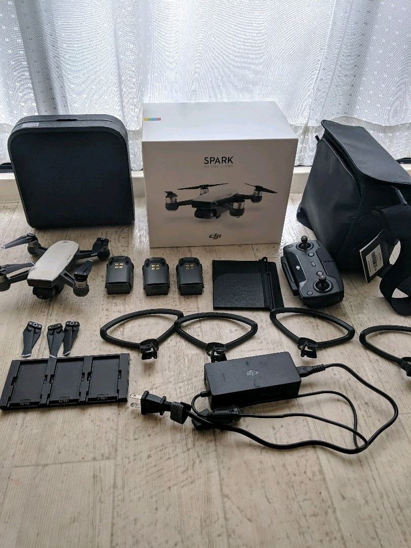 ホビーラジコン DJI Spark fly more combo
