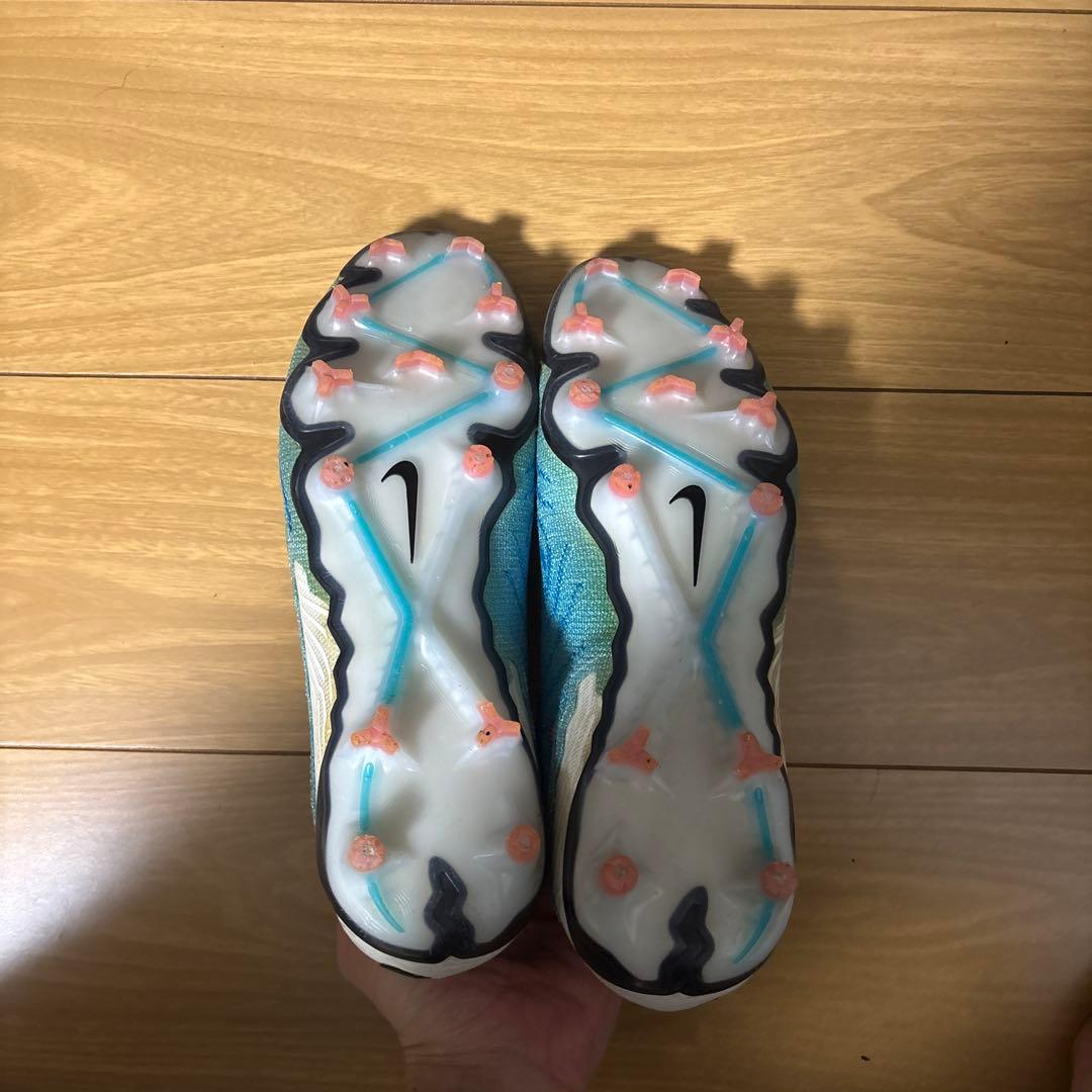 サッカースパイク ナイキ ファントム gx fg 26.5cm