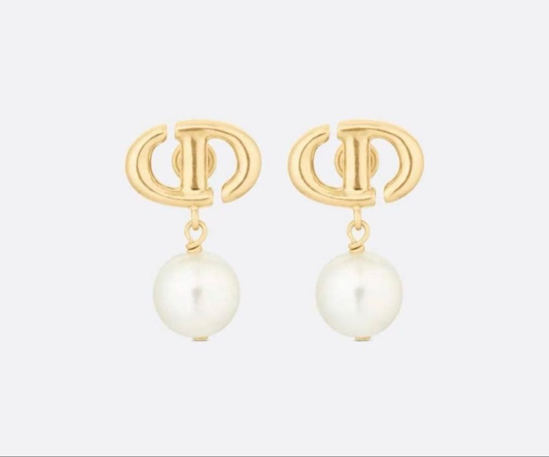 Dior ゴールドロゴピアス パール付き　クリスチャンディオール　ピアス　片方