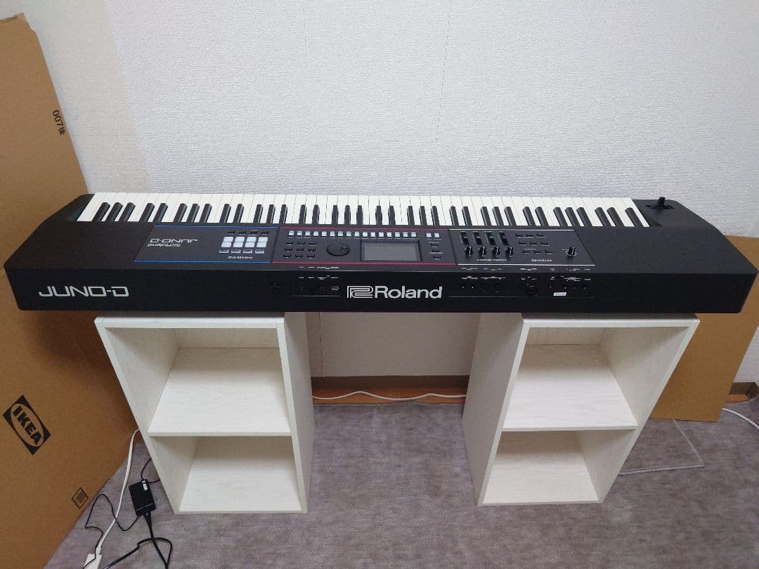 ローランド シンセサイザー JUNO-D8