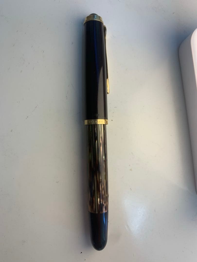 Pelikan 400 ペリカン　F 740-585 万年筆万年筆 黒 金