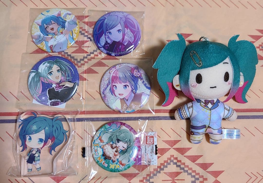 プロセカ　初音ミク　セカイアルバム特典　缶バッジ　ころっと　グリ缶　モアプラス