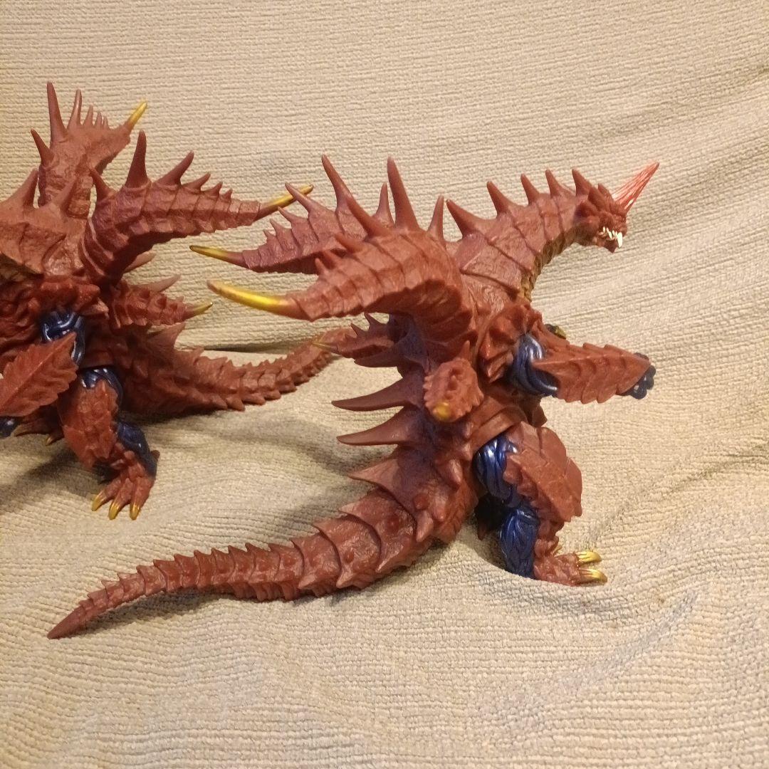 ウルトラ怪獣ＤＸシリーズ 「マガオロチ」ソフビ人形 (ウルトラマンオーブより)