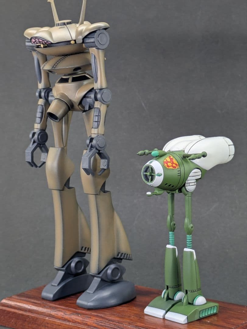 伝説巨神イデオン　バックフラン宇宙軍制式重機動メカ　ジグ・マック/アディゴ完成品