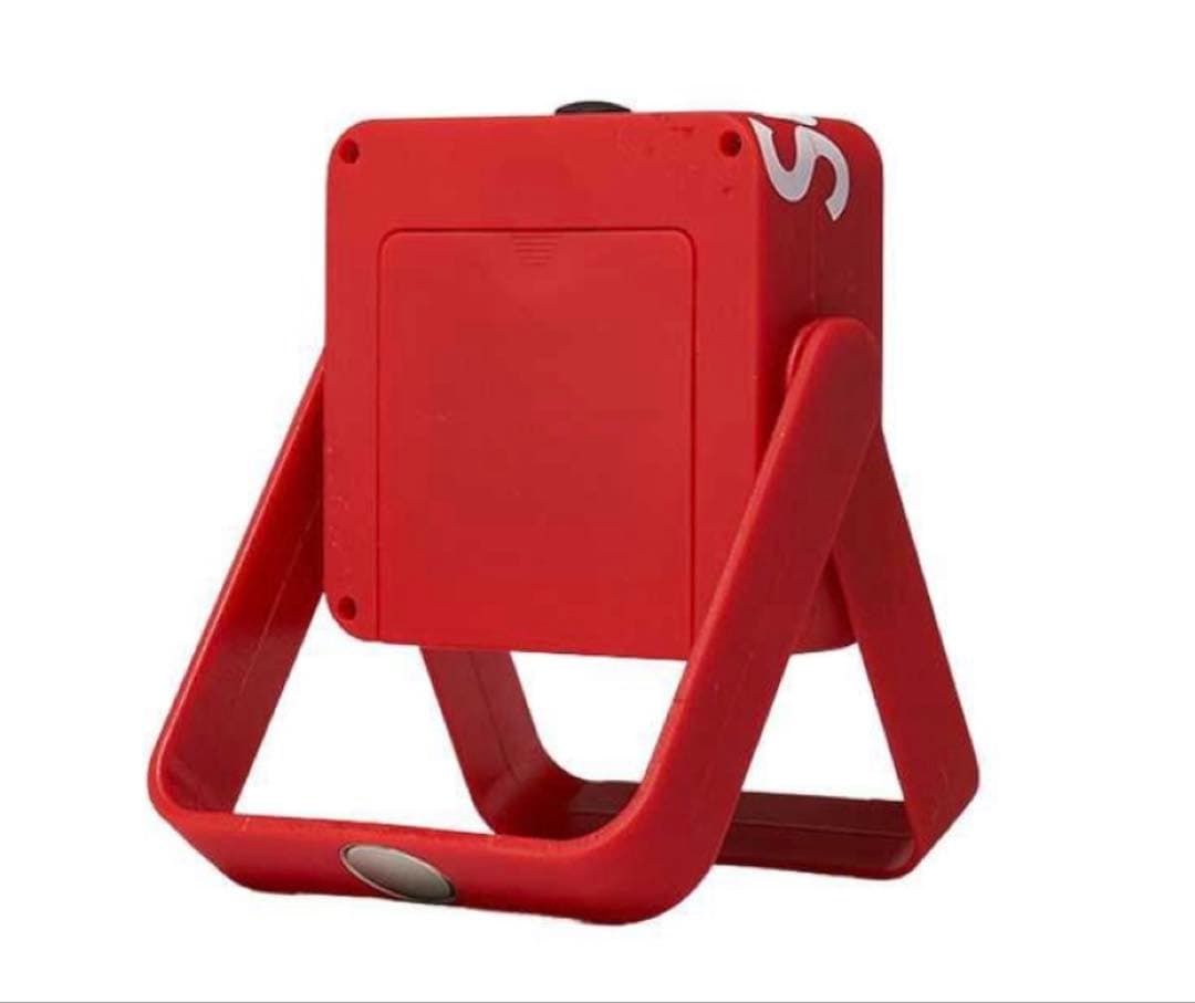 新品未開封品Supreme Magnetic Kickstand Light