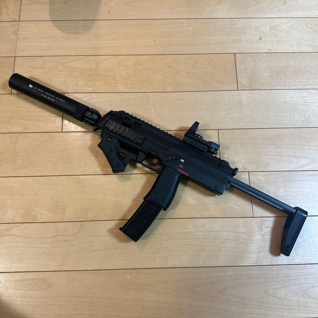 東京マルイ　MP7A1 電動ガン 専用サイレンサー付き　18歳以上　動作OK