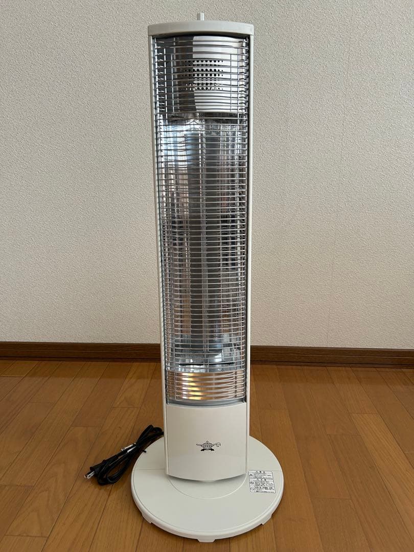 アラジン　美品　AEH-GM904NW　グラファイトヒーターホワイト自動首振り