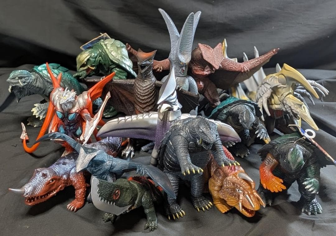 昭和～平成ガメラ＆対戦怪獣（バンダイ）ソフビフィギュア・コンプリート15体セット