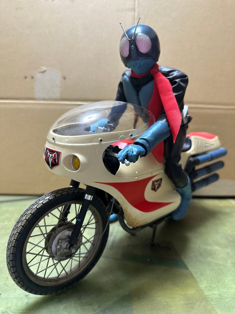 リアルアクションヒーローズ DX 仮面ライダー旧1号 & サイクロン号