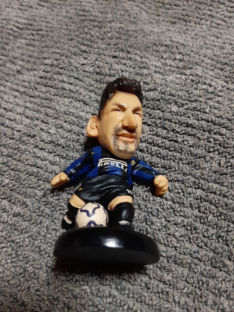 激レア デフォルメフィギュア バッジョ インテル サッカー
