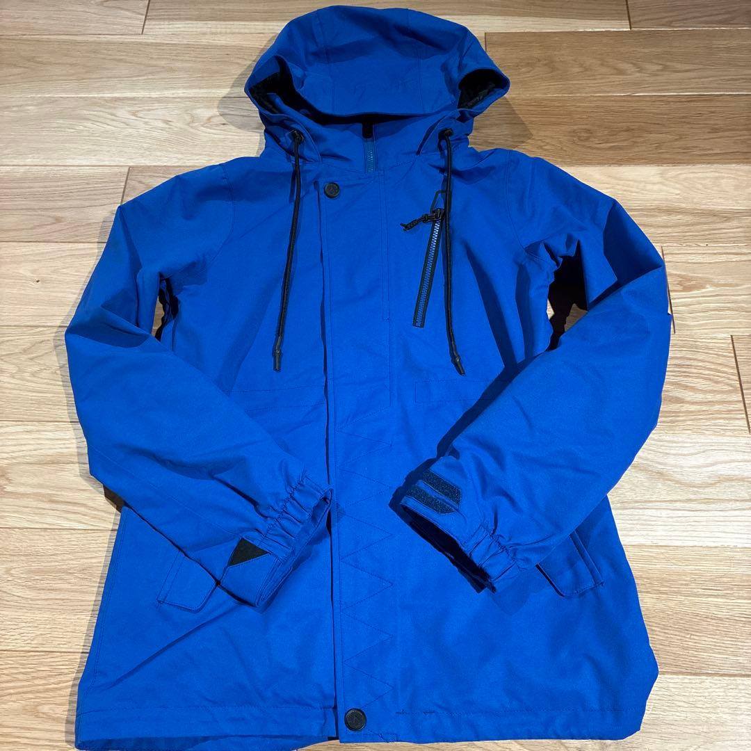 volcom レディース　スノーボードウェア