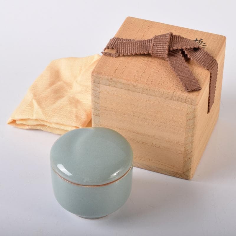 パウロニア　青磁　桃　香合　堀内宗完（兼中斎）極め箱　V　R8201