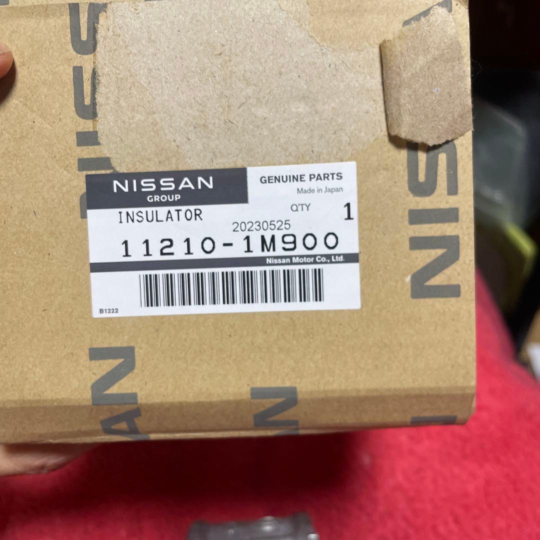NISSAN ラシーン エンジンマウントインシュレーター 11210-1M900