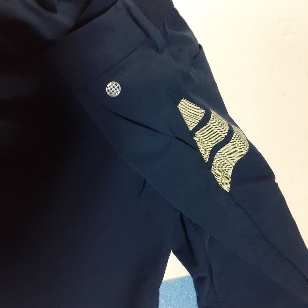 adidasゴルフ　紺色　XL 新品