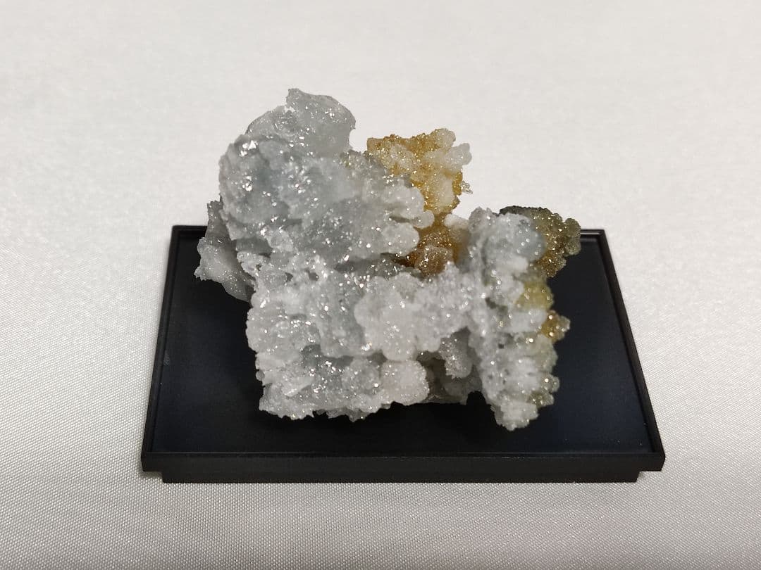 パワーストーン　天然石　原石　蛍光鉱物　ジンカイト　64g　No.158