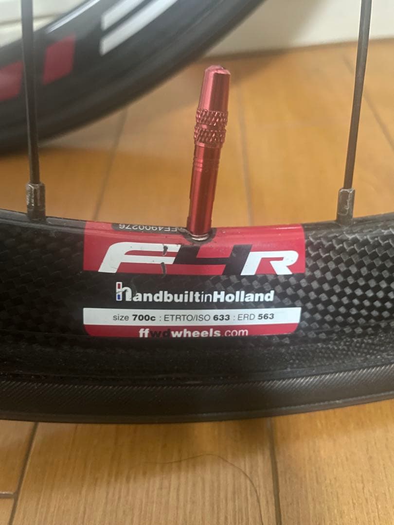 11s ffwd f4r tu dt Swiss 240s スターラチェッ18t