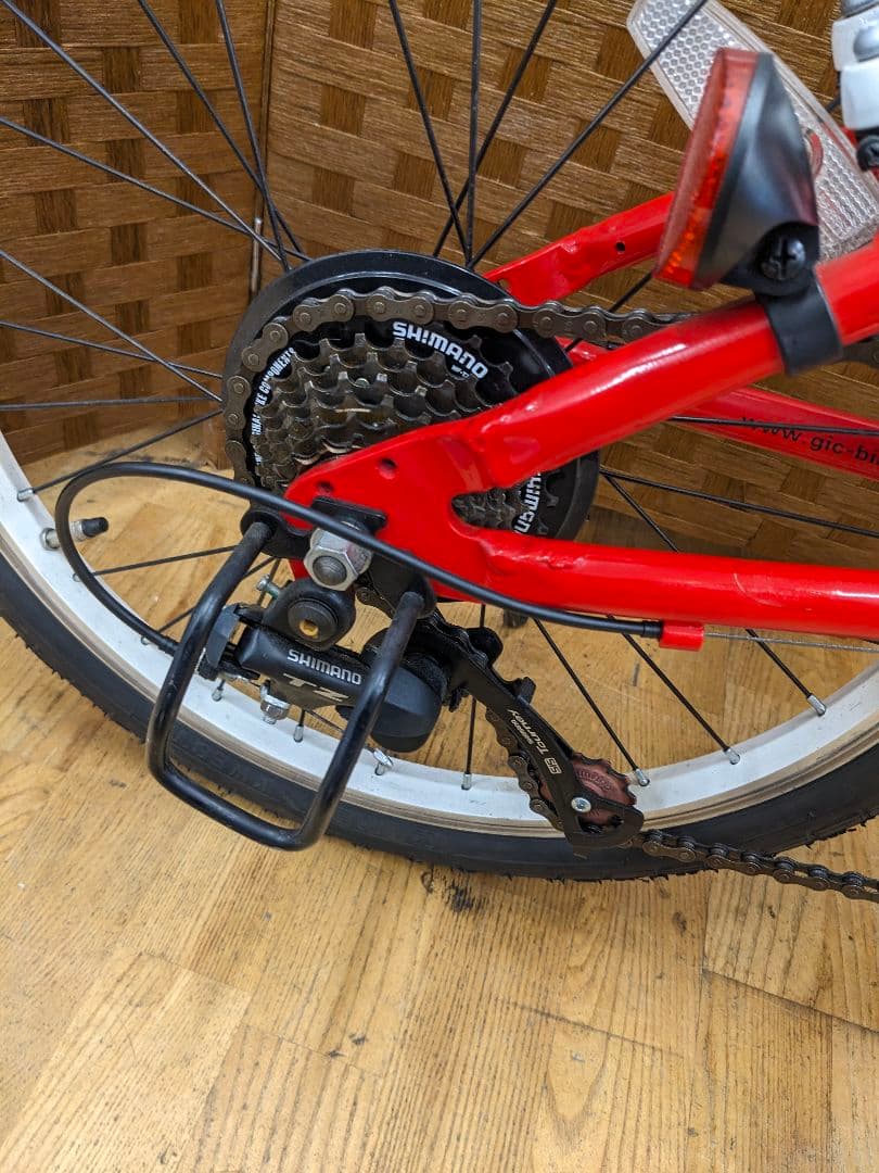U013 折り畳み自転車　Ferrari　20インチ 7段変速　ミニベロ