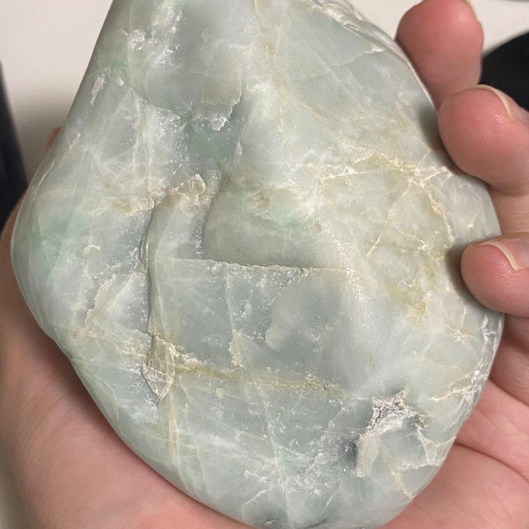 糸魚川翡翠　上質　白緑　小滝圧砕　1053g