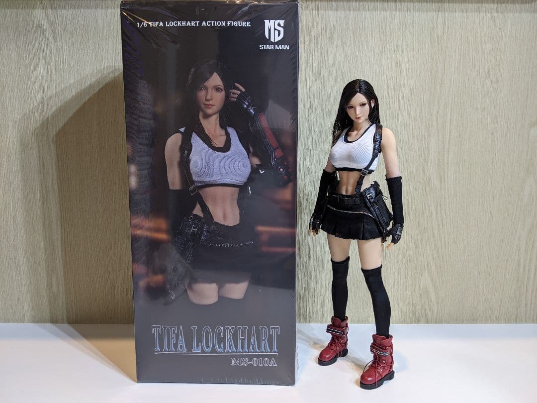 1/6 ティファ ホワイトタンクトップ と ブラックショートスカート.Ver
