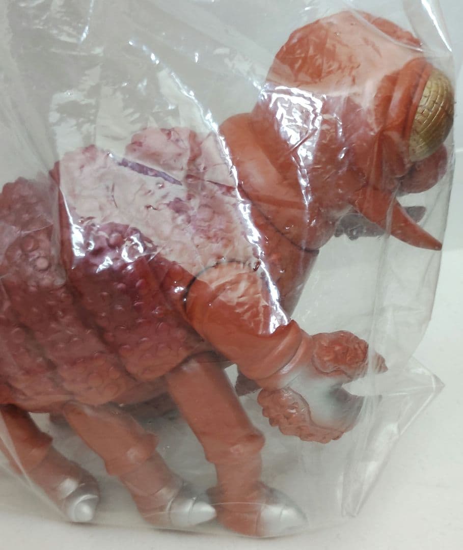 マーミット　ビニパラシリーズ　　 メガヌロンソフビ