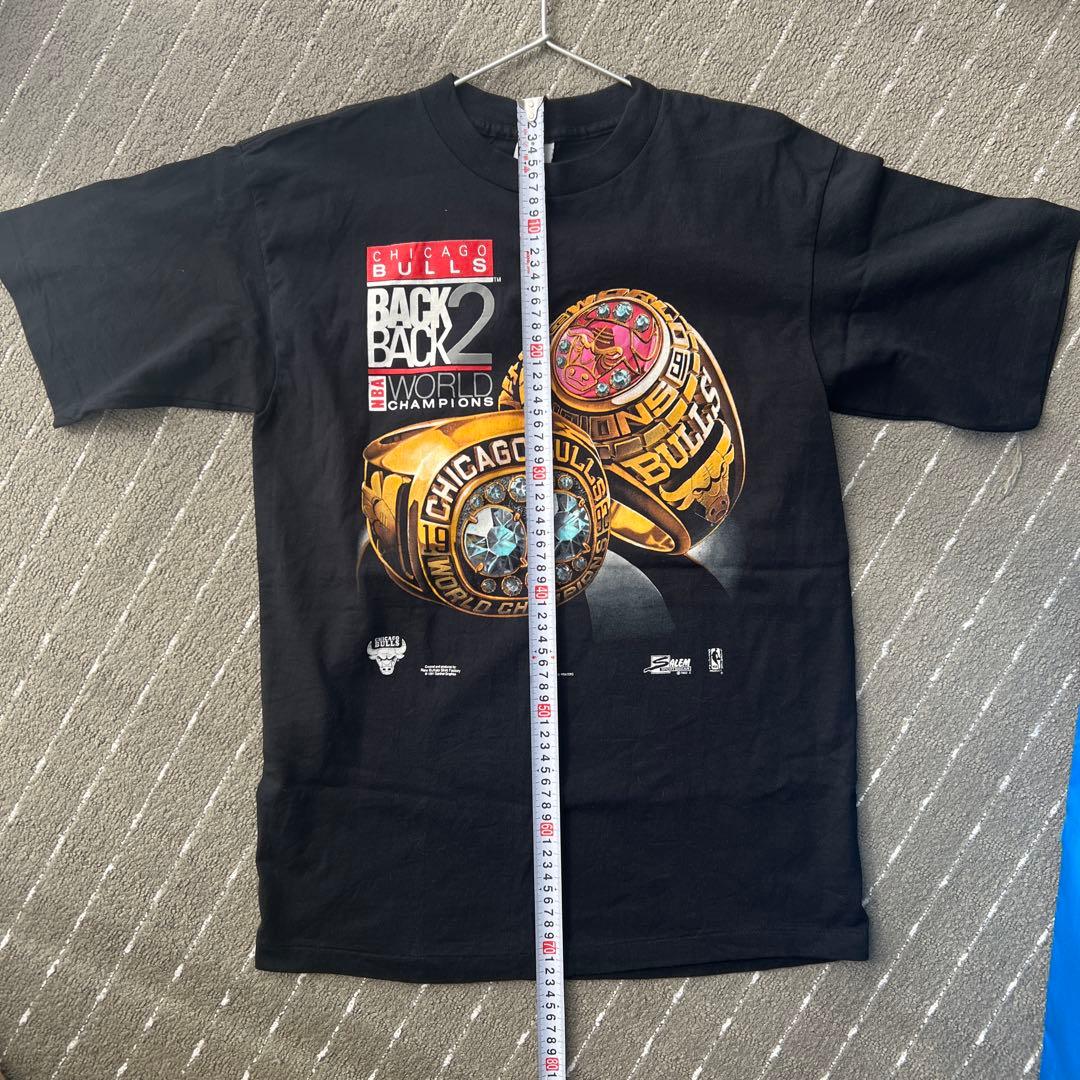 NBA Chicago Bulls シカゴ・ブルズ Tシャツ　未使用品❗️
