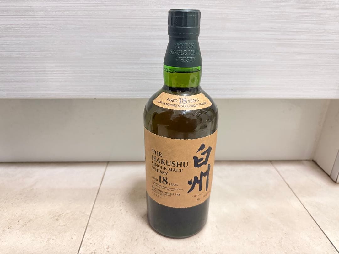 (未開栓) 白州 18年新品未開栓旧パケシングルモルトウイスキー 700ml