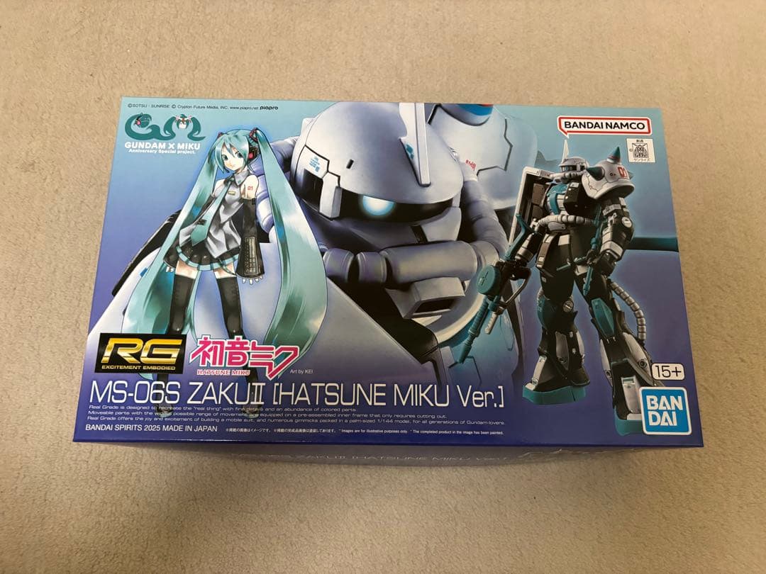 RG ザクⅡ 初音ミクver