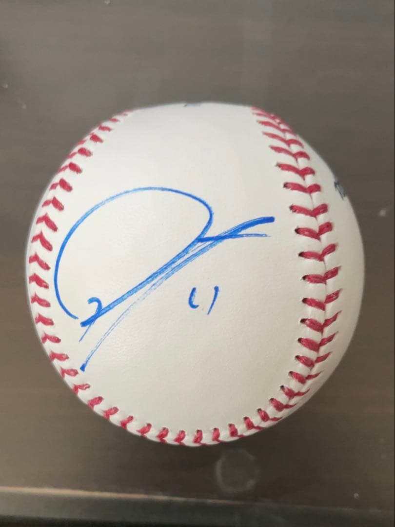 大谷翔平、山本由伸、佐々木朗希　直筆トリプルサインボール　ケース付