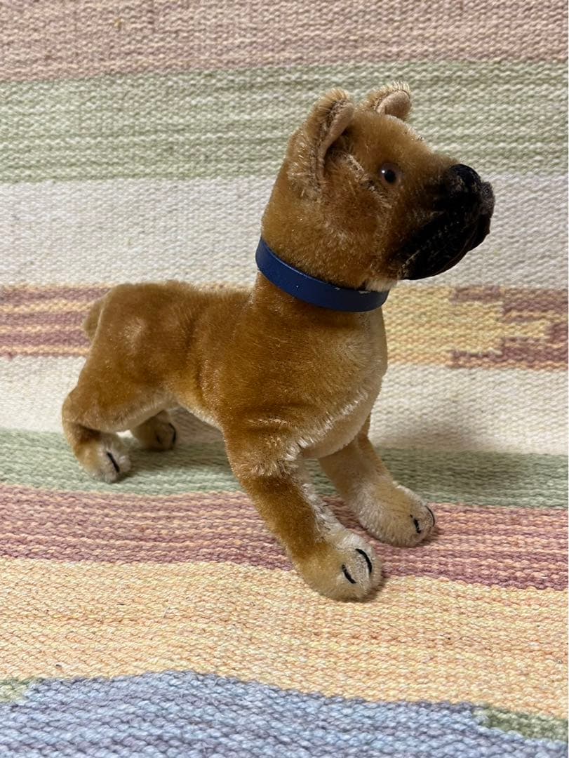 シュタイフ ボクサー犬