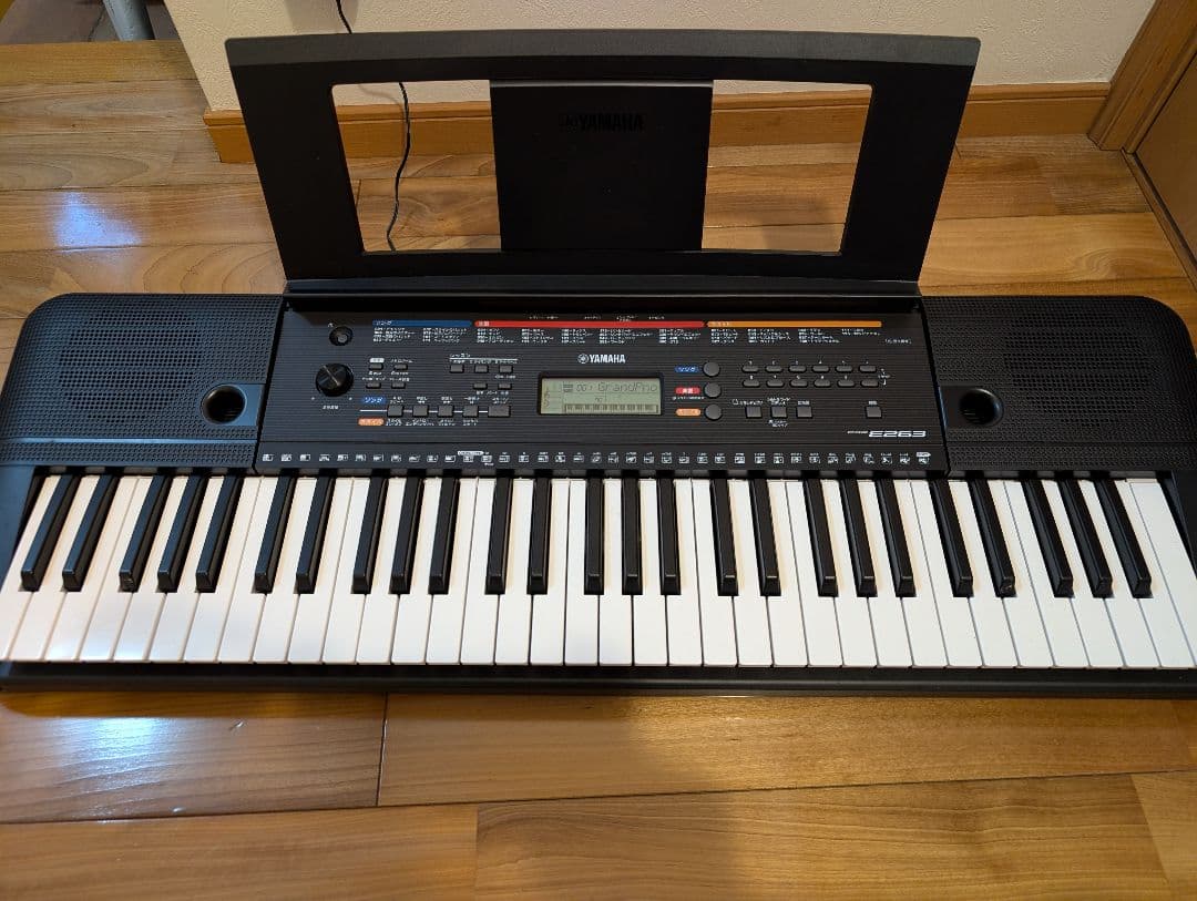 【極美品】YAMAHA　PORTATONE PSR-E263 キーボード