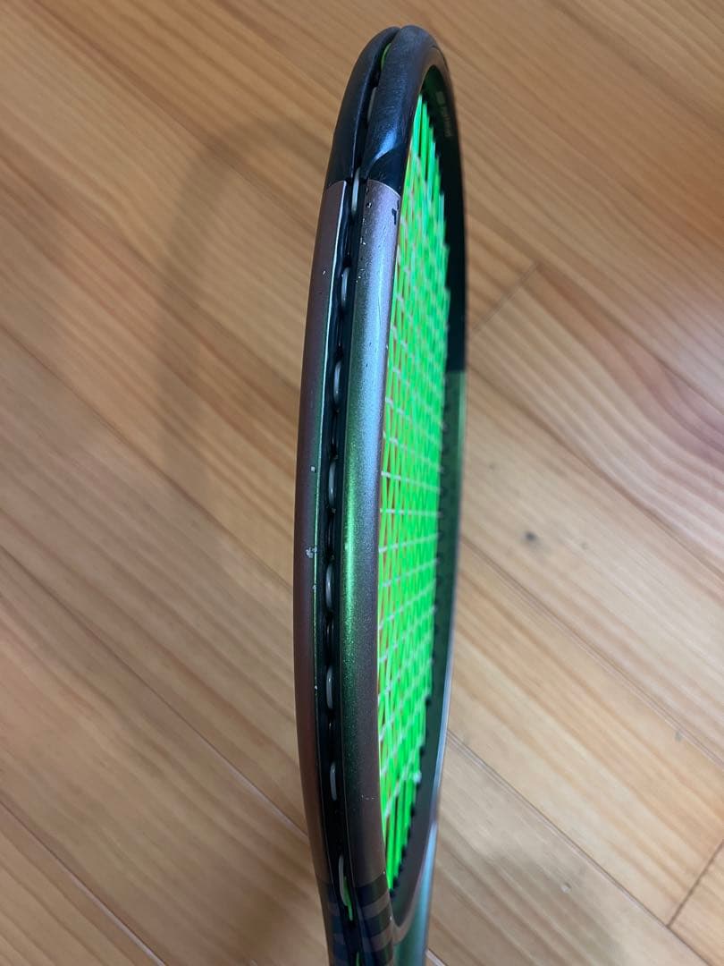 Wilson Blade V8 100 300g G2テニスラケット