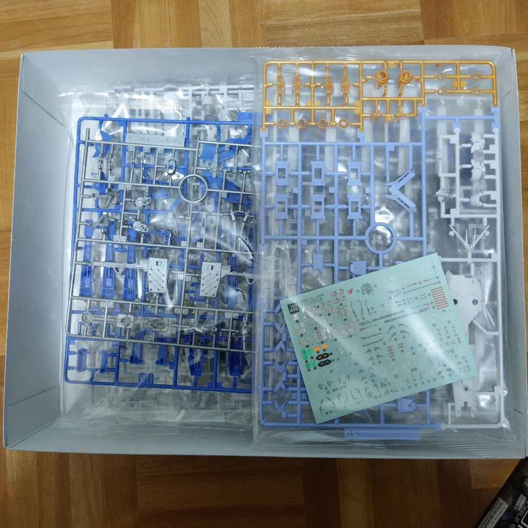 hi-νガンダム RG 1/144 RX-93-ν2