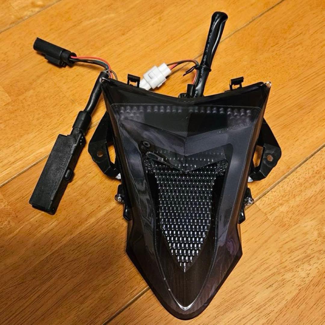 テールランプ