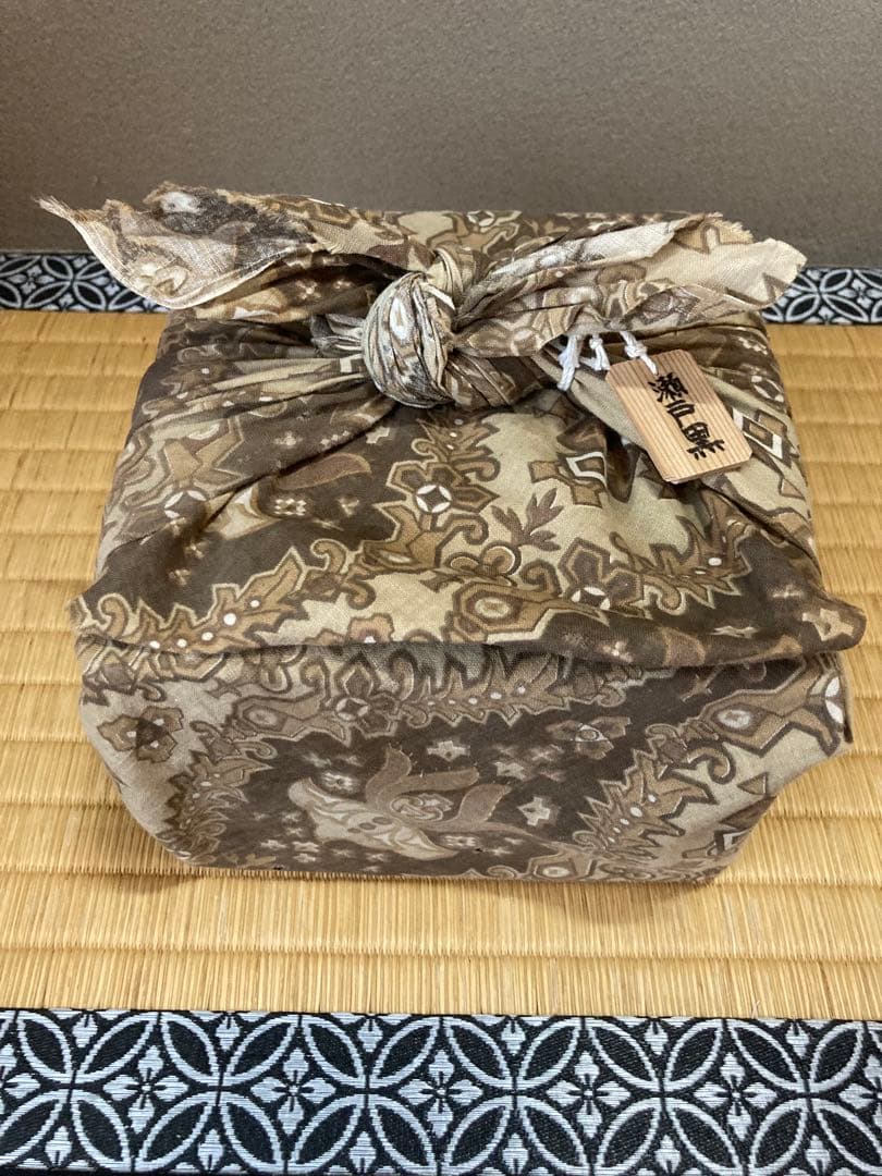 瀬戸黒茶盌