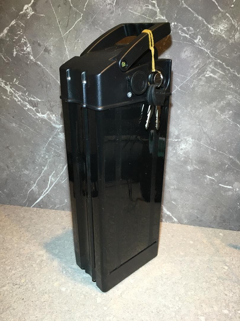 値下げ不可　新品未使用 送料無料 電動自転車用バッテリー 48V / 6Ah