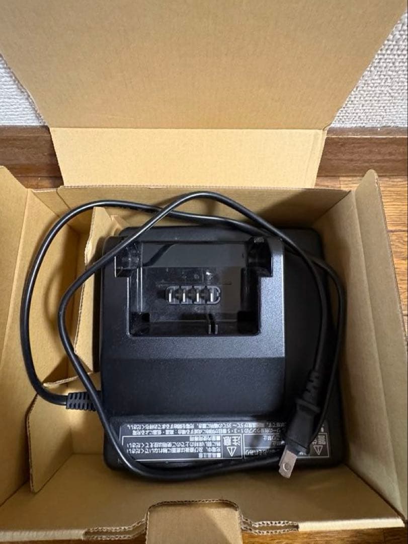 Panasonic NKJ075Z2 バッテリー充電器