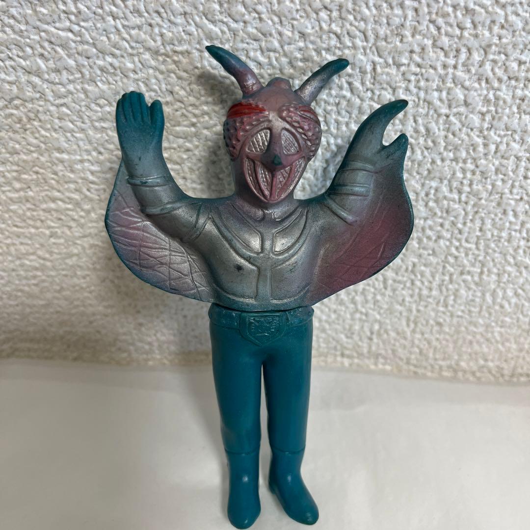 ⚠️激レア・貴重　かまきり男　カマキリ男　珍色　ミニソフビ　バンダイ製　ポピー