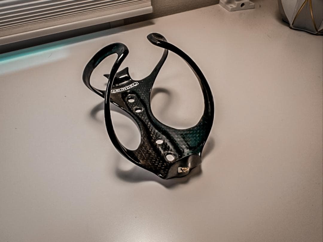 ARUNDEL (アランデル) Mandible カーボンボトルケージ セット