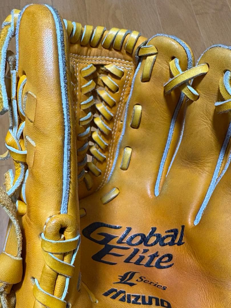 Mizuno Global Elite 軟式グローブ イエロー