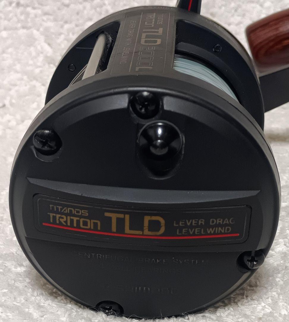 シマノトリトンTLD2000Lレバードラグ両軸リール