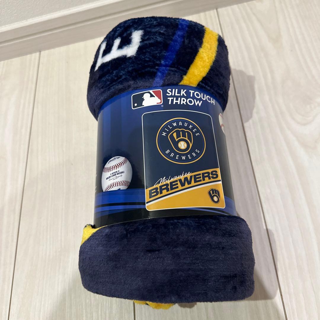Milwaukee Brewers シルクタッチスロー 117×152センチ