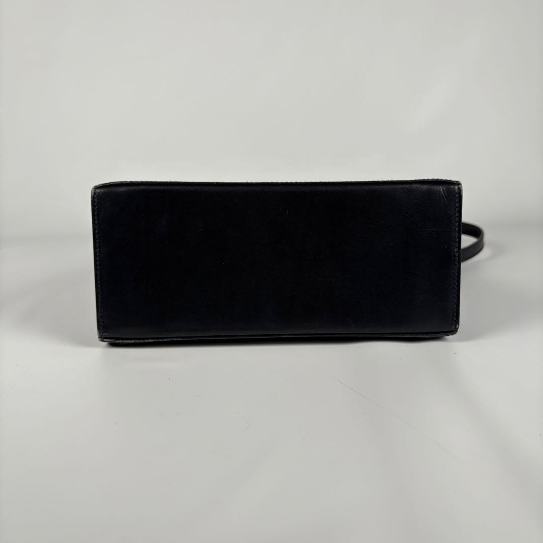 Salvatore Ferragamo ガンチーニ 2wayハンドバッグ 紺