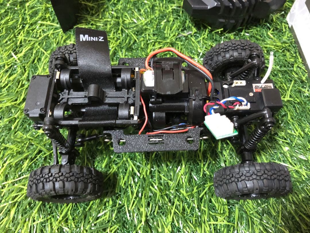 ミニッツ4×4 APIOジムニー　ランクル300